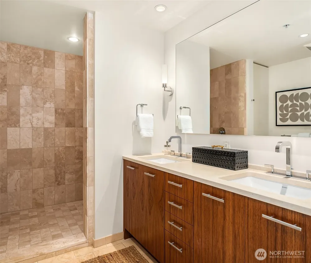500 106th Avenue NE #3211 Bellevue, WA 98004