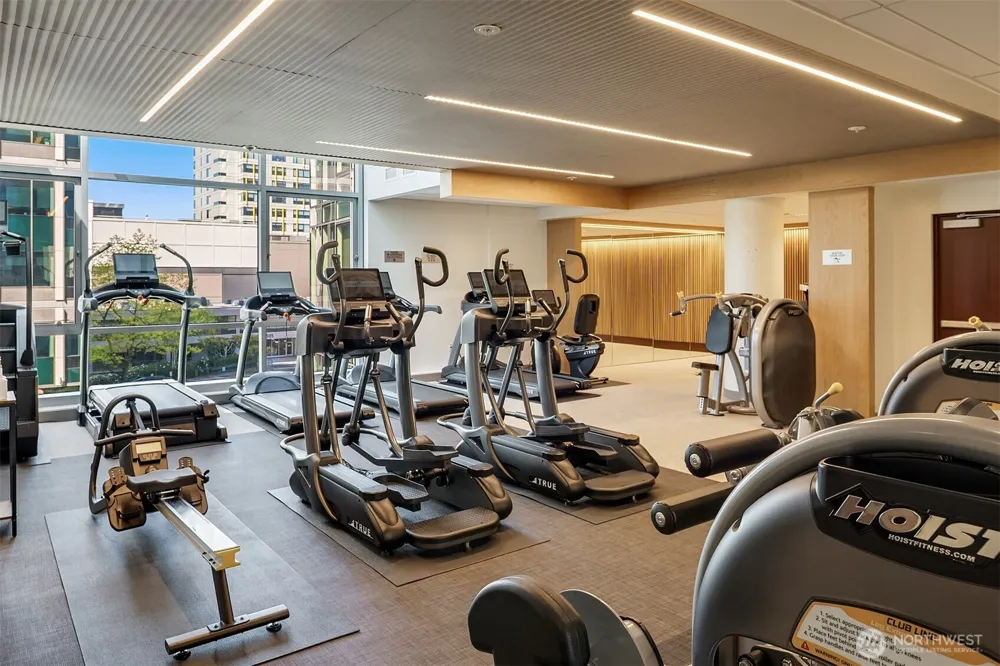 500 106th Avenue NE #3211 Bellevue, WA 98004