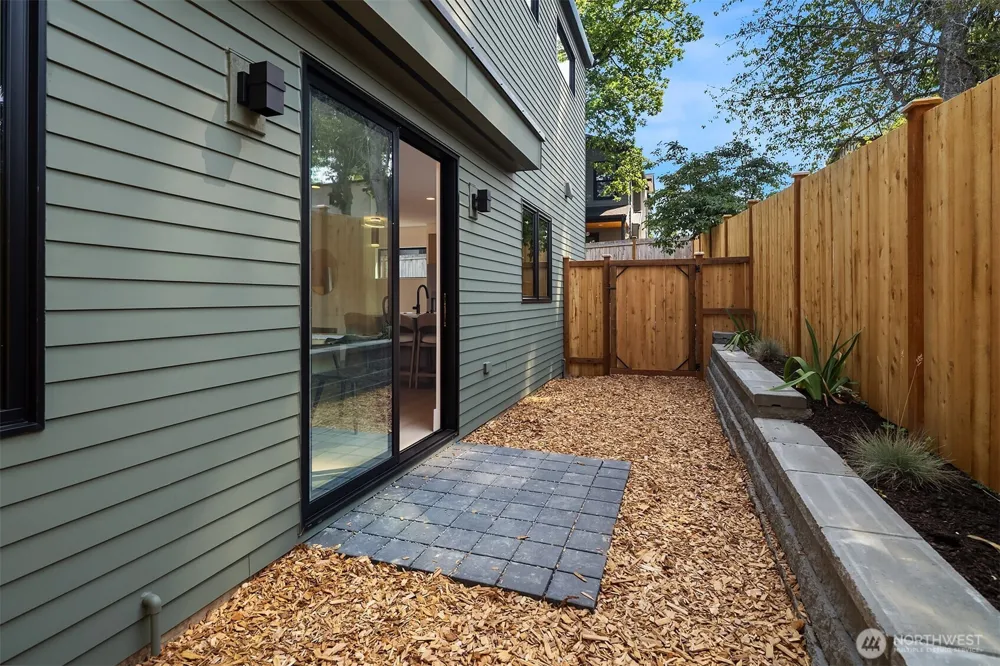 1845 4th Street Kirkland, WA 98033