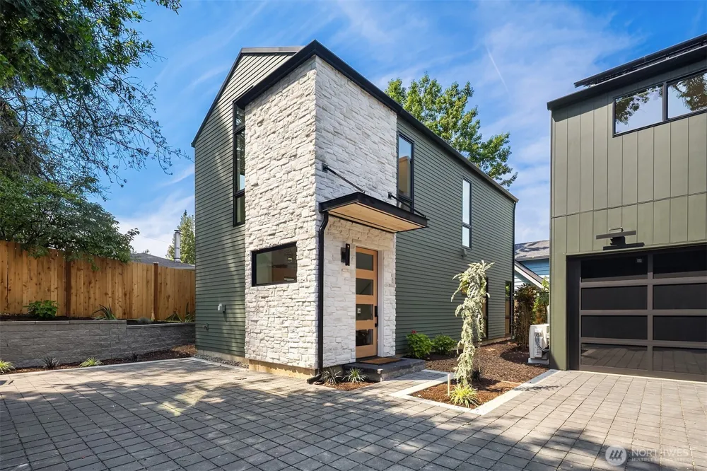 1845 4th Street Kirkland, WA 98033