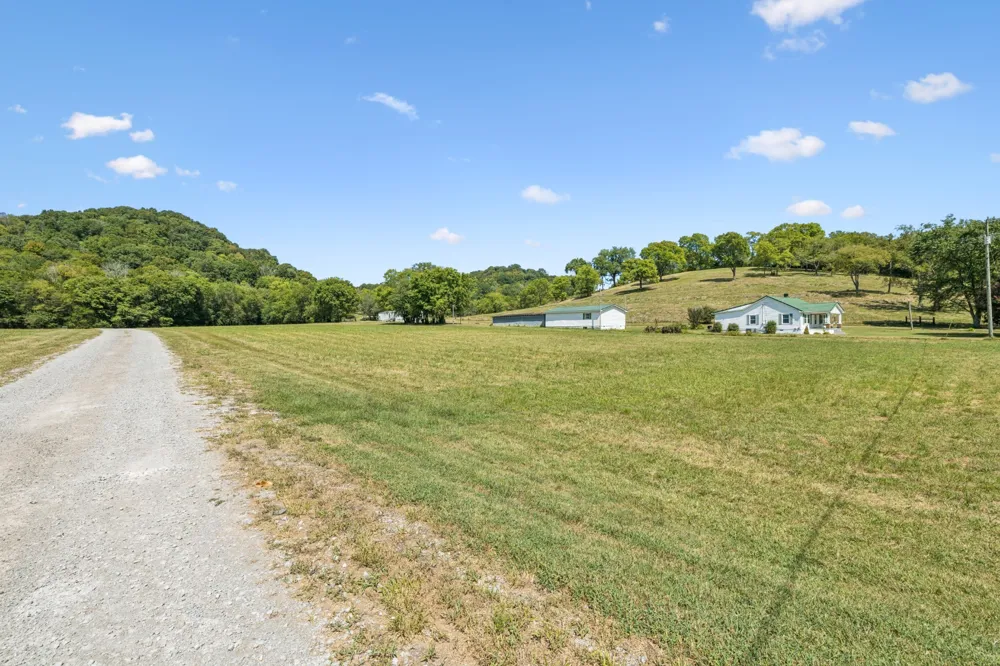 4828 Harpeth Peytonsville Rd Thompsons Station, TN 37179