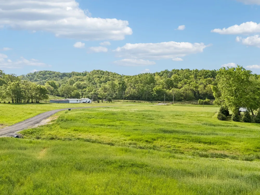 4828 Harpeth Peytonsville Rd Thompsons Station, TN 37179