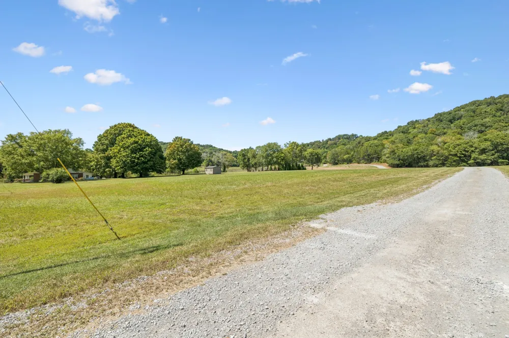 4828 Harpeth Peytonsville Rd Thompsons Station, TN 37179