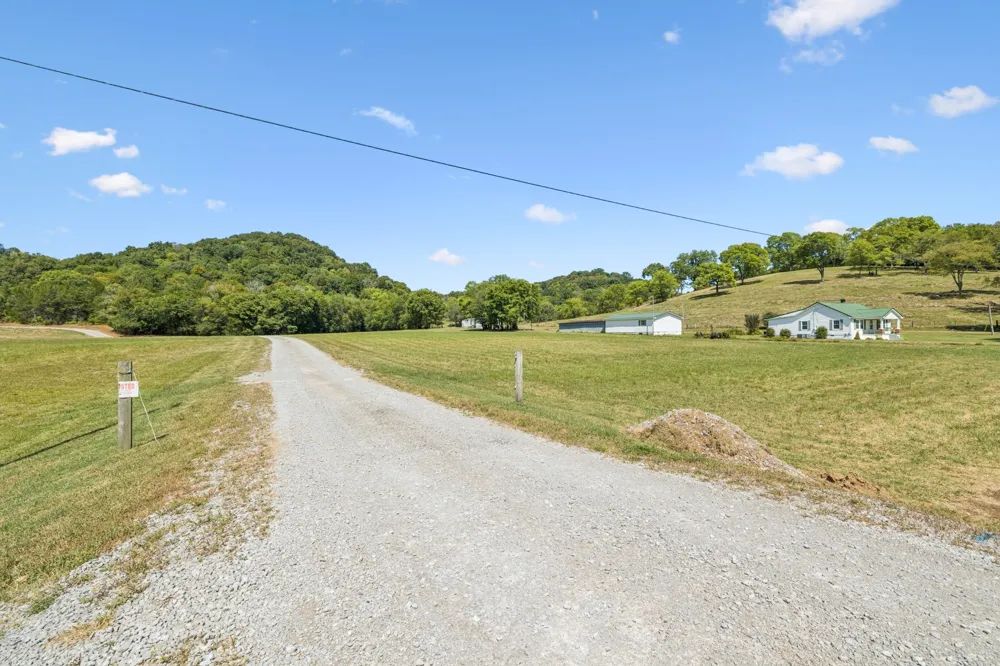 4828 Harpeth Peytonsville Rd Thompsons Station, TN 37179