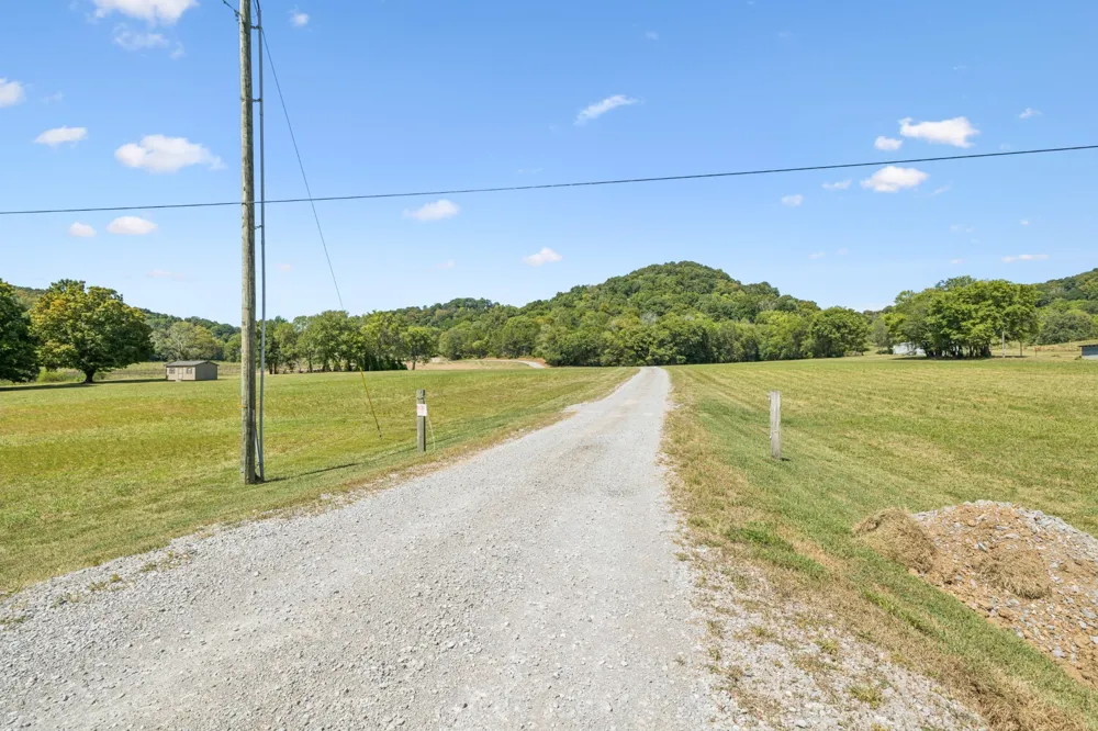 4828 Harpeth Peytonsville Rd Thompsons Station, TN 37179