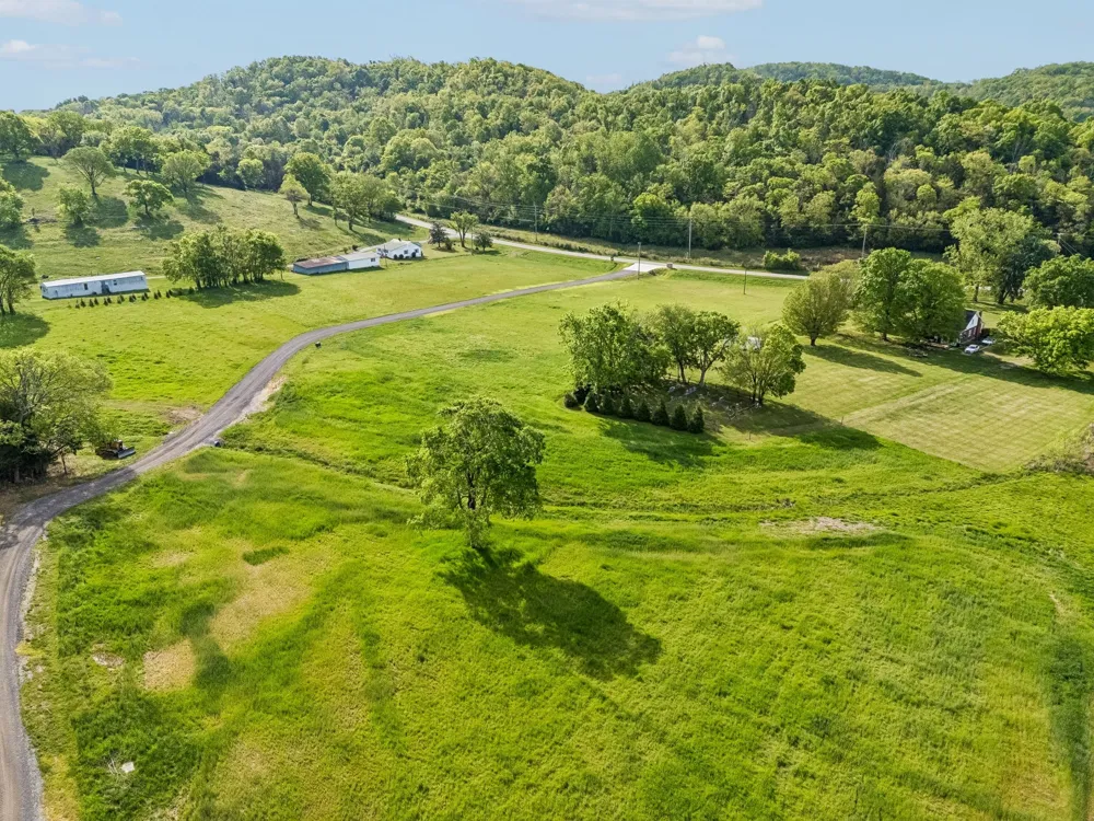 4828 Harpeth Peytonsville Rd Thompsons Station, TN 37179
