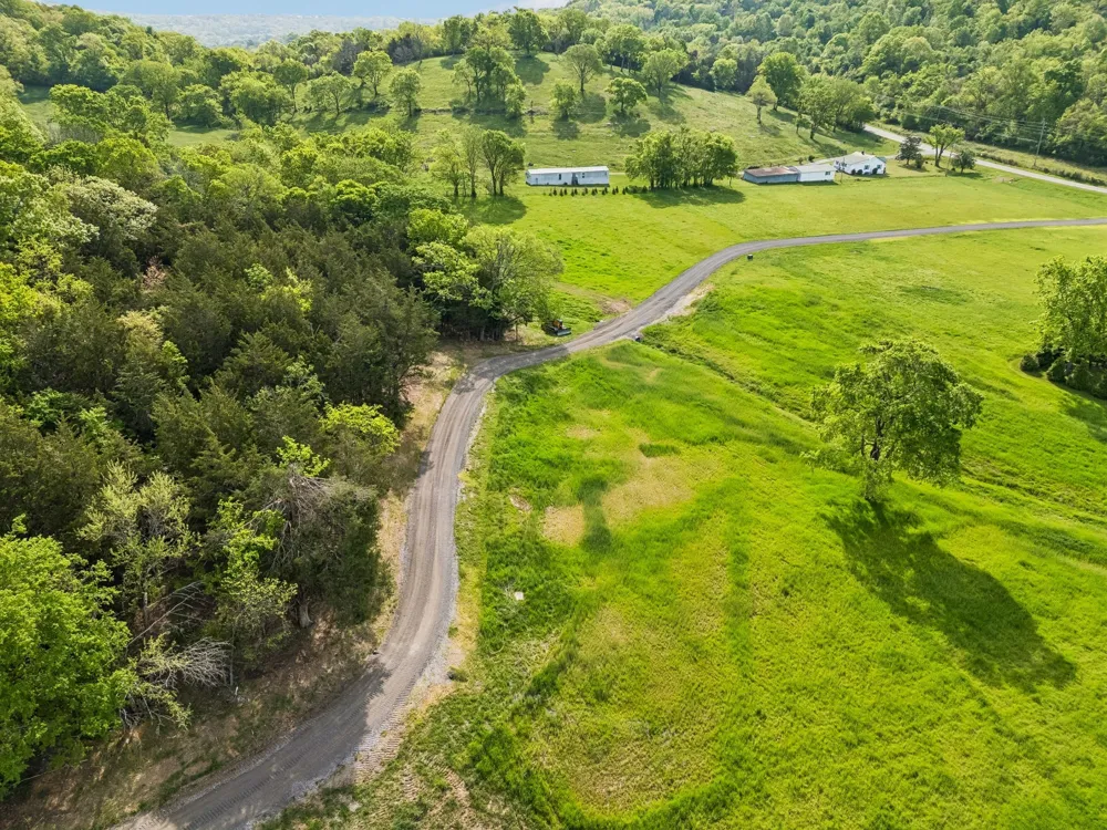 4828 Harpeth Peytonsville Rd Thompsons Station, TN 37179