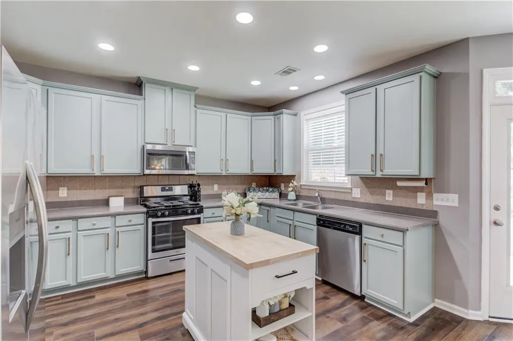 1806 Madrid Falls Road Braselton, GA 30517