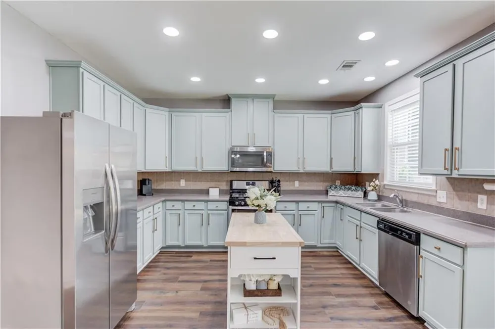 1806 Madrid Falls Road Braselton, GA 30517