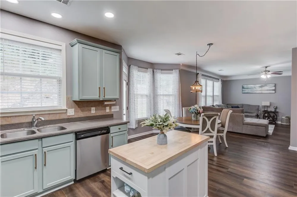 1806 Madrid Falls Road Braselton, GA 30517