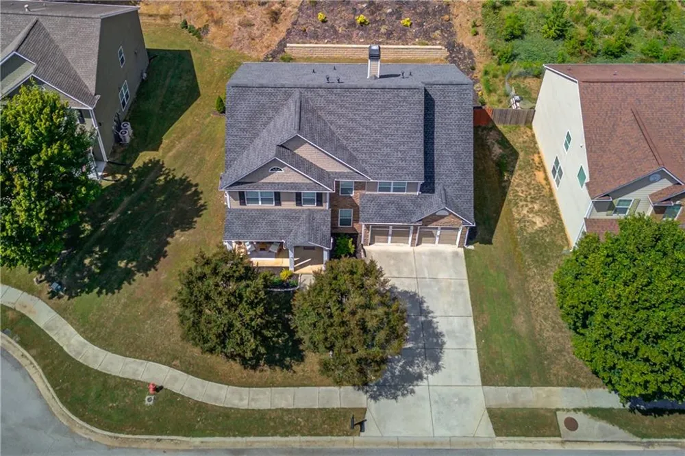1806 Madrid Falls Road Braselton, GA 30517