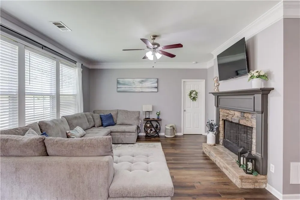 1806 Madrid Falls Road Braselton, GA 30517