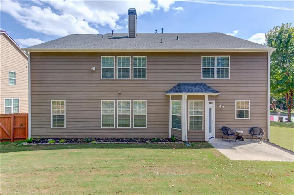 1806 Madrid Falls Road Braselton, GA 30517