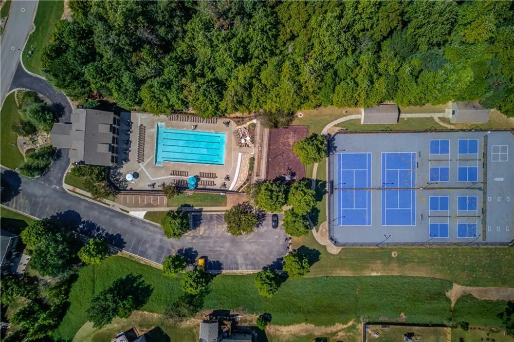1806 Madrid Falls Road Braselton, GA 30517