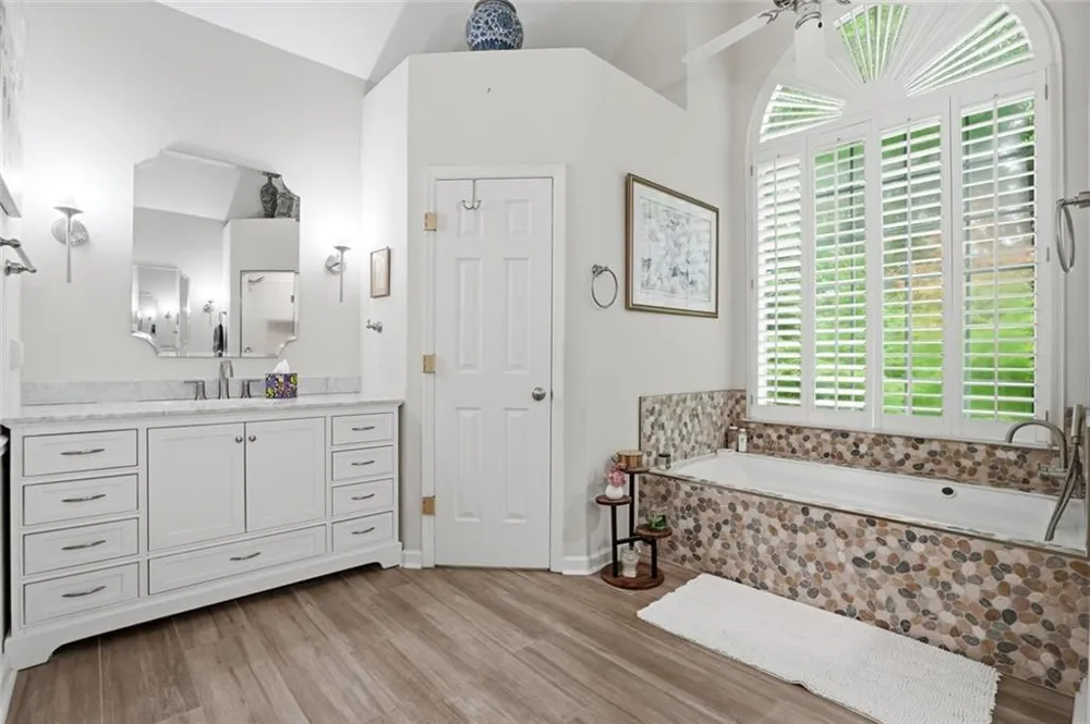 1964 Fields Pond Drive Marietta, GA 30068