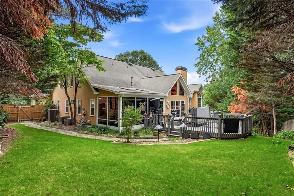 1964 Fields Pond Drive Marietta, GA 30068