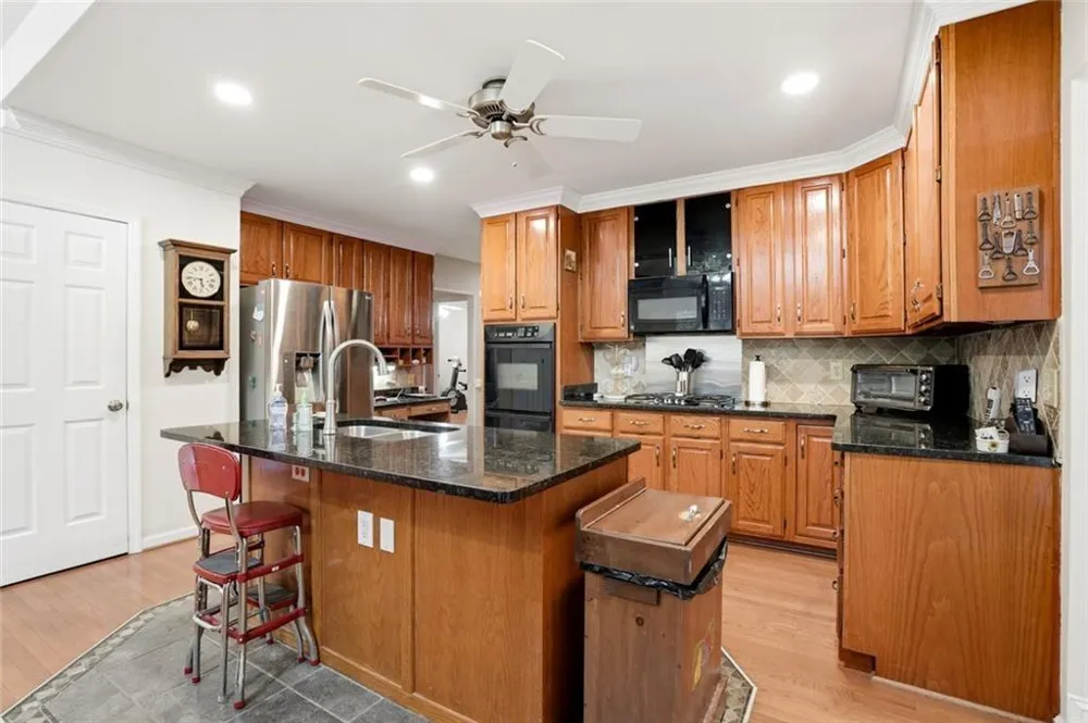 1964 Fields Pond Drive Marietta, GA 30068