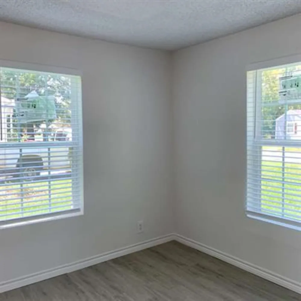 1916 Liberty Street Bonham, TX 75418