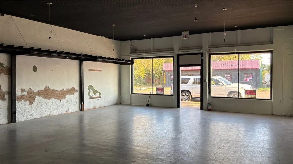205 E College Avenue Alvarado, TX 76009