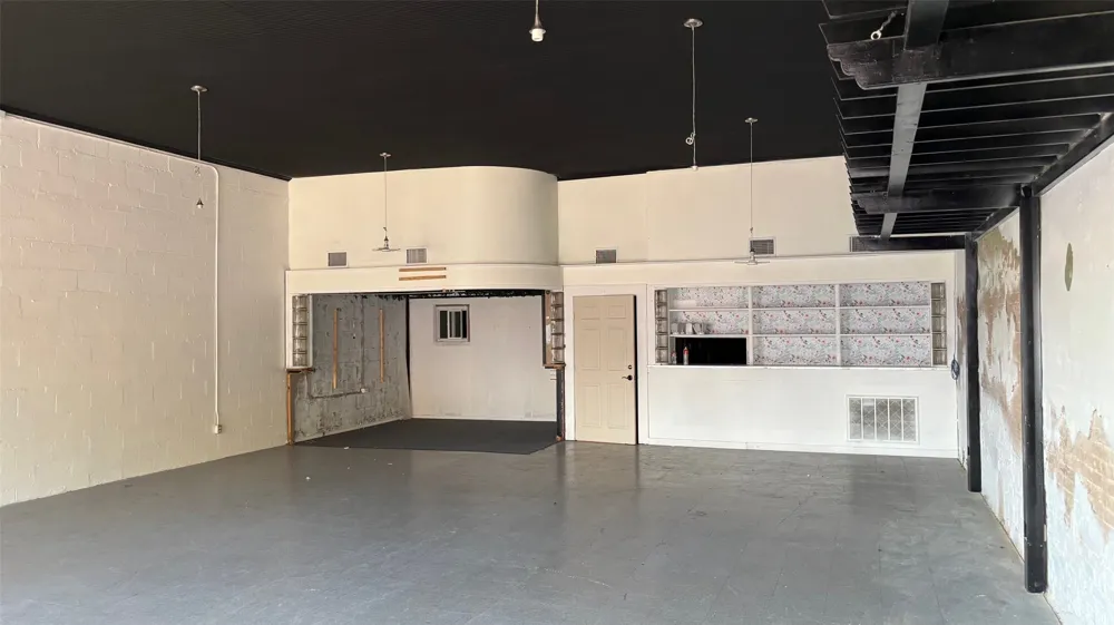 205 E College Avenue Alvarado, TX 76009