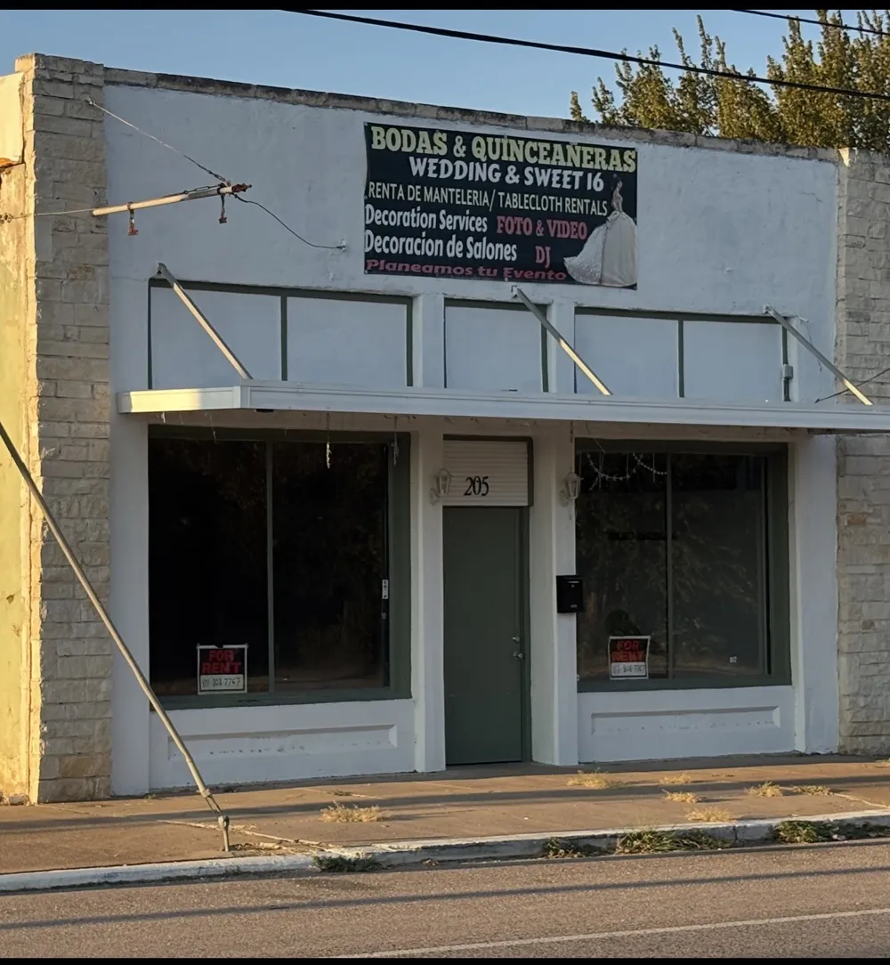 205 E College Avenue Alvarado, TX 76009