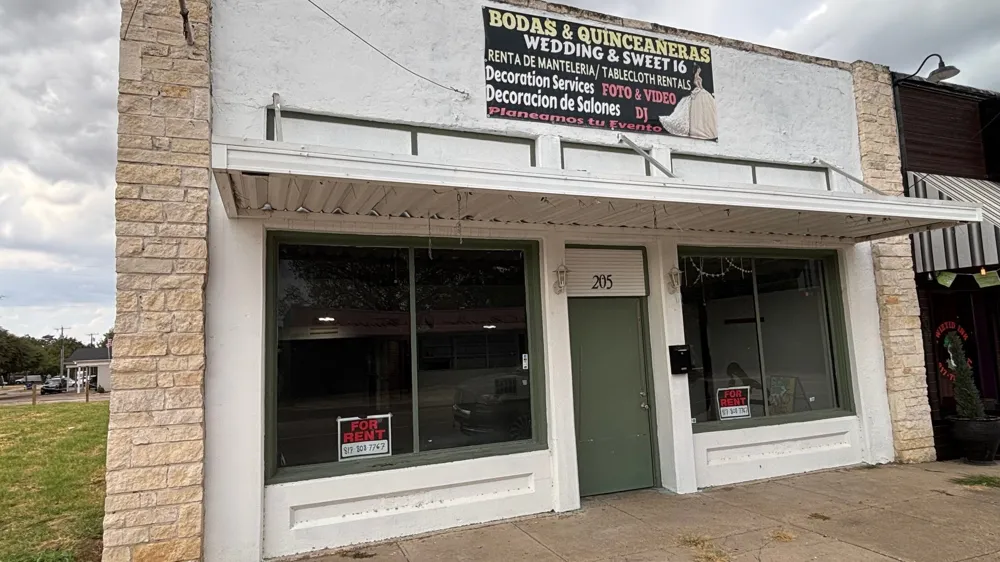205 E College Avenue Alvarado, TX 76009