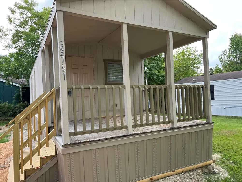 22767 Hudson New Caney, TX 77357
