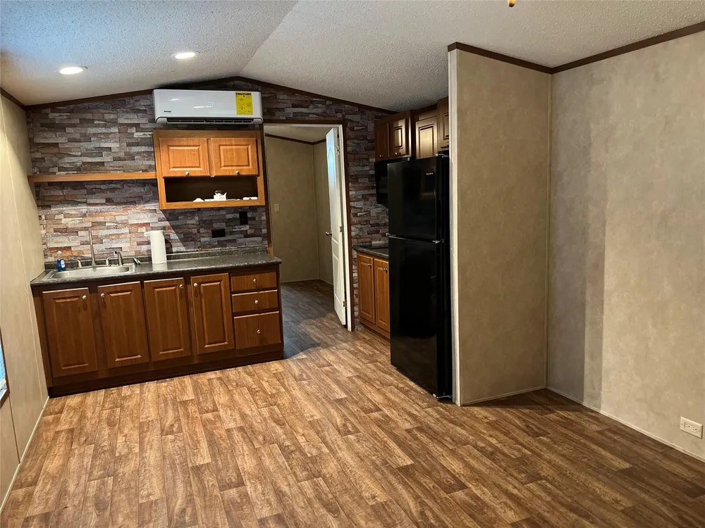 22767 Hudson New Caney, TX 77357