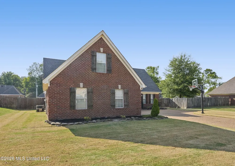 1005 Tara Drive Hernando, MS 38632