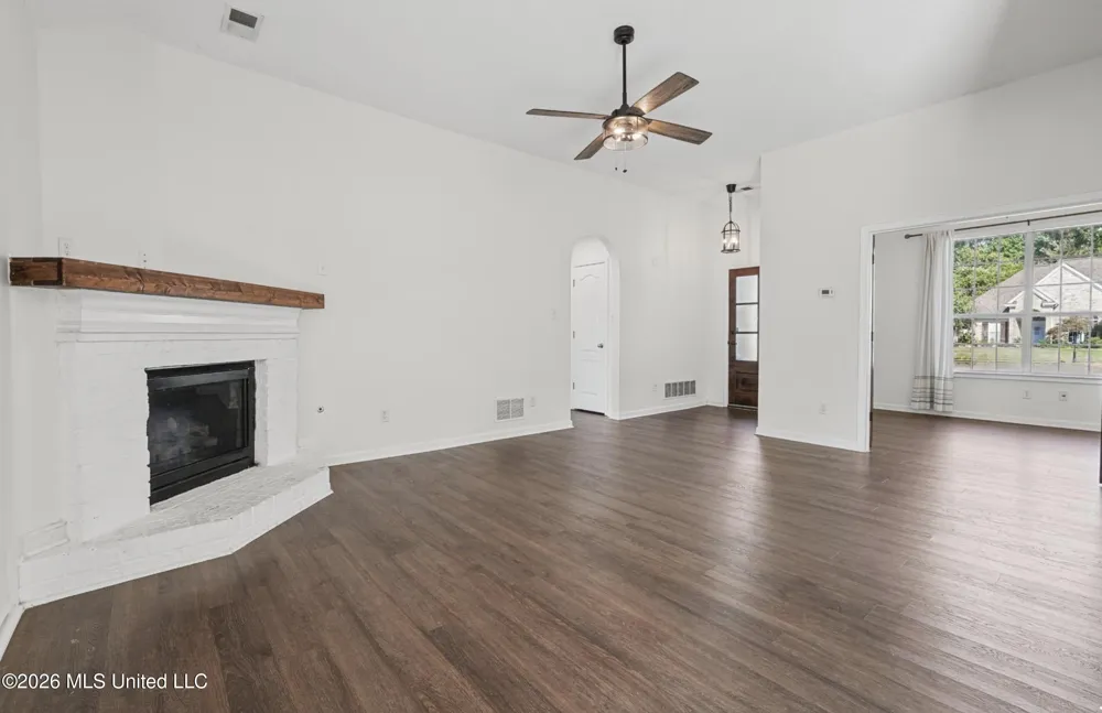 1005 Tara Drive Hernando, MS 38632