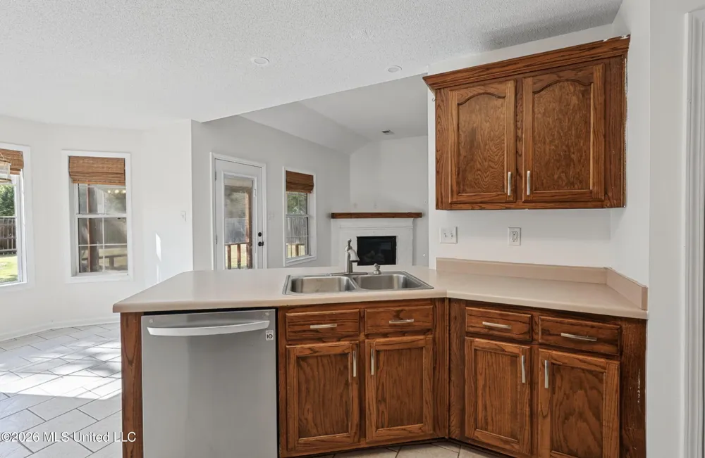1005 Tara Drive Hernando, MS 38632