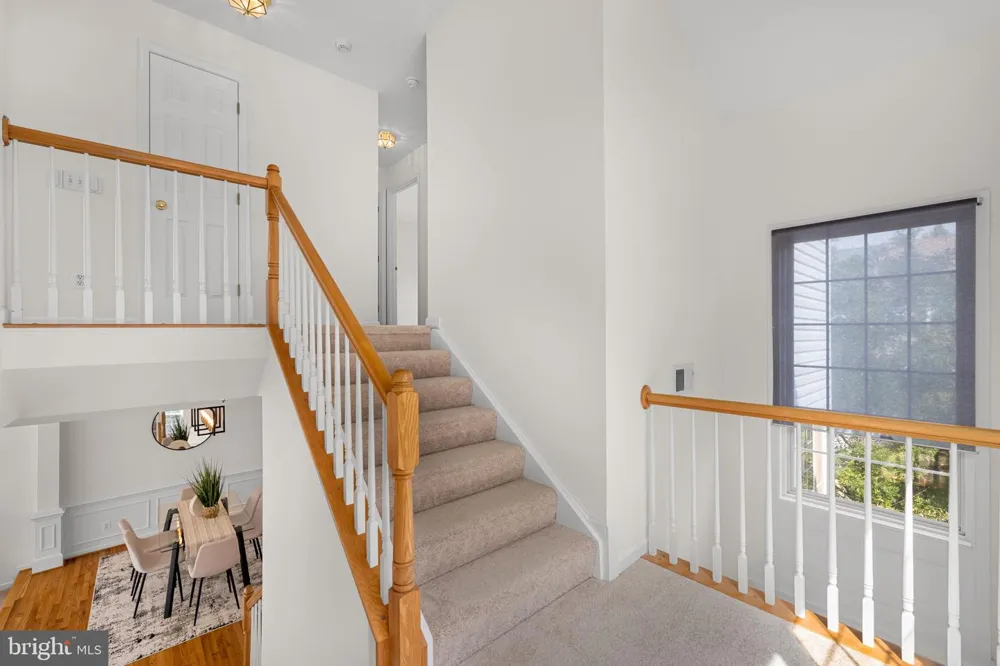 9331 BRANCH SIDE LANE Fairfax, VA 22031