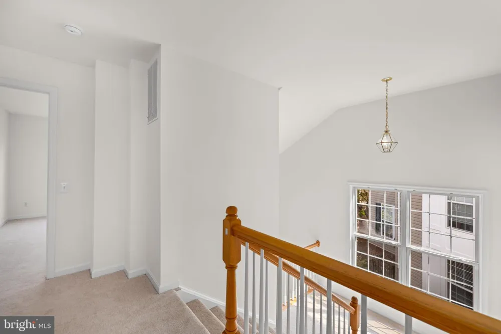 9331 BRANCH SIDE LANE Fairfax, VA 22031