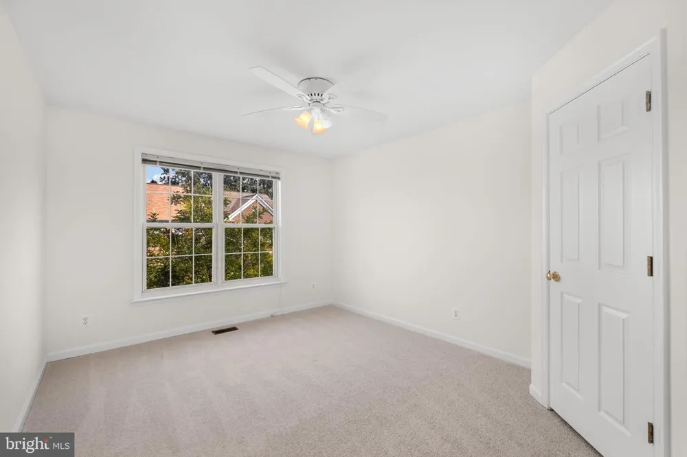 9331 BRANCH SIDE LANE Fairfax, VA 22031