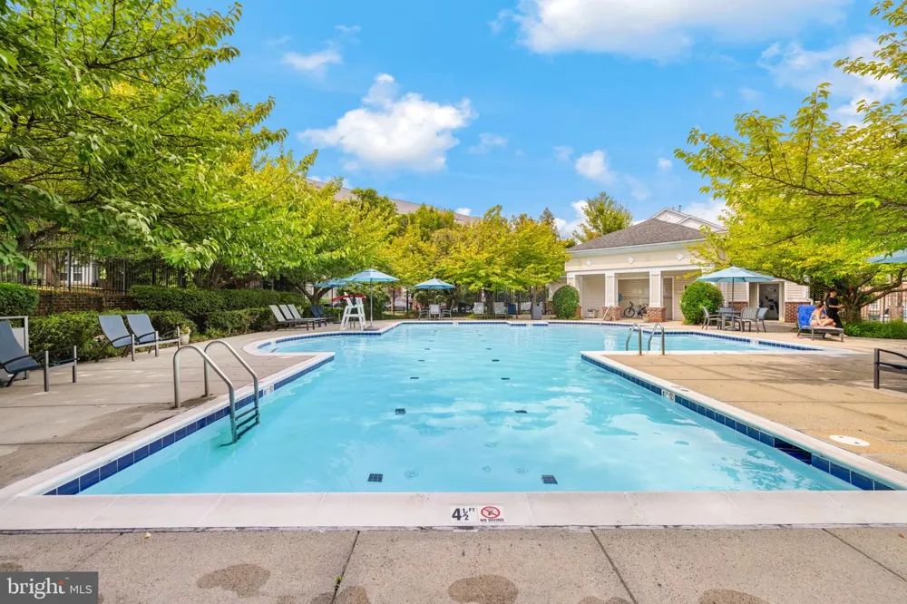 9331 BRANCH SIDE LANE Fairfax, VA 22031