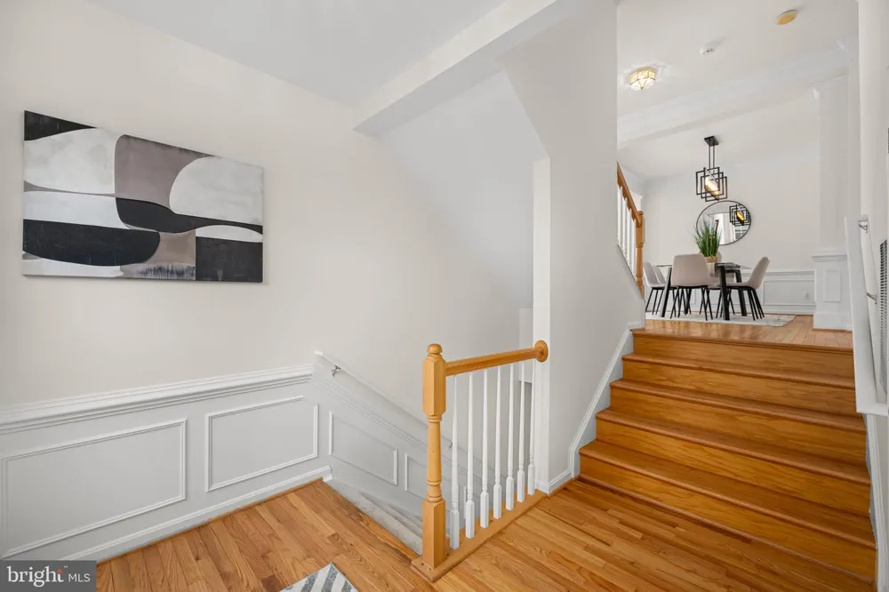 9331 BRANCH SIDE LANE Fairfax, VA 22031