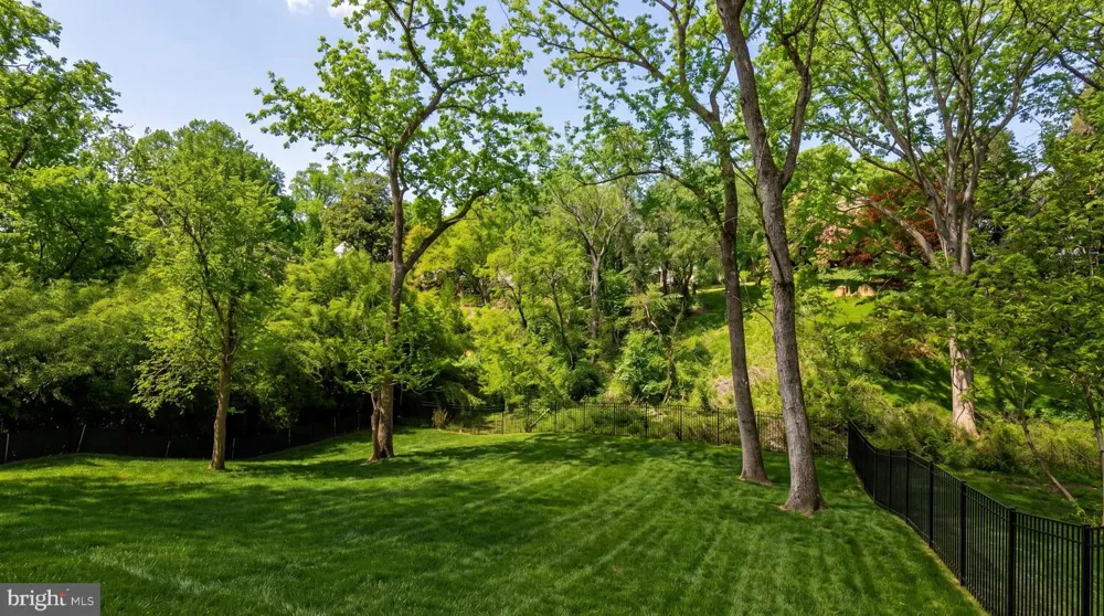2676 CHAIN BRIDGE ROAD NW Washington, DC 20016