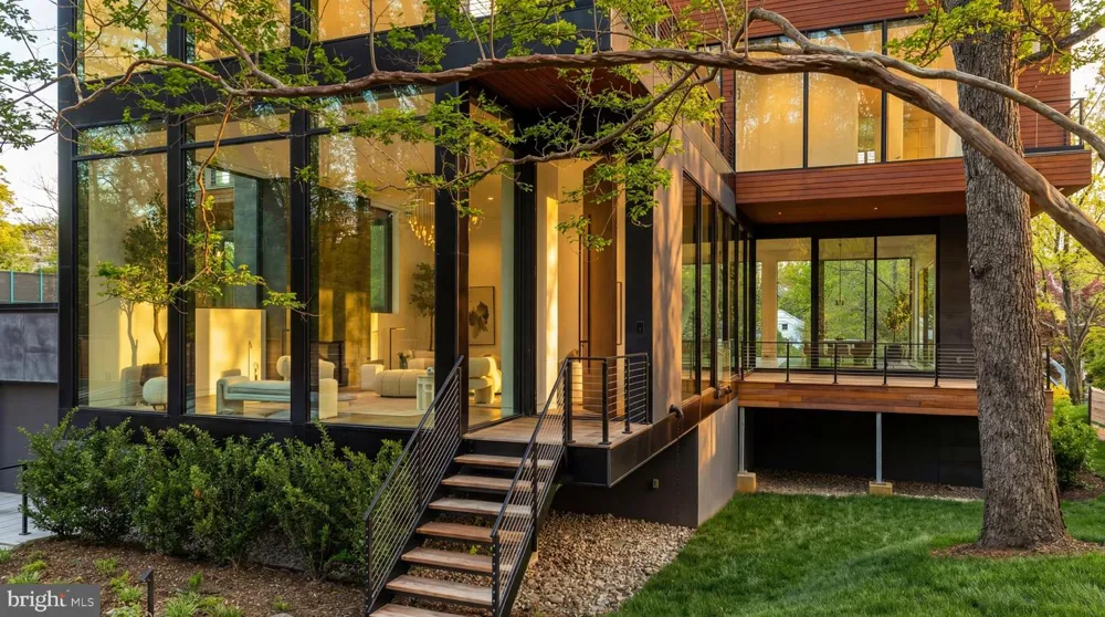 2676 CHAIN BRIDGE ROAD NW Washington, DC 20016