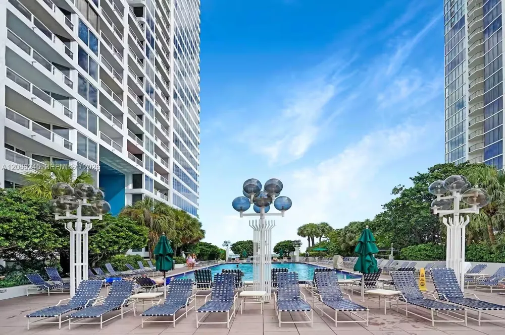 1717 Bayshore Dr #A-1434 Miami, FL 33132