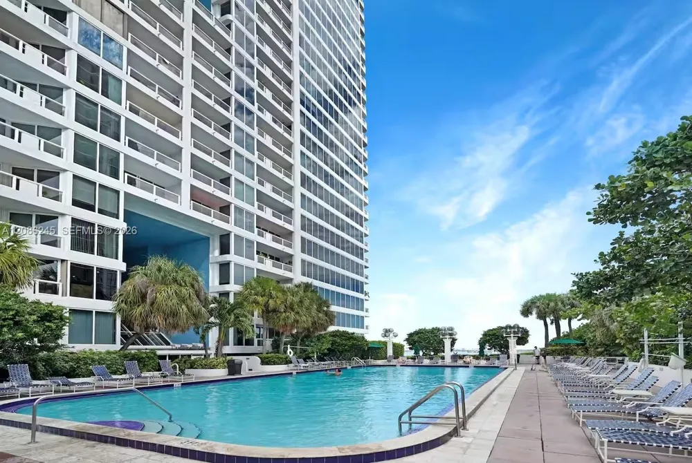 1717 Bayshore Dr #A-1434 Miami, FL 33132