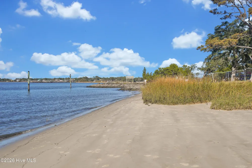 106 Lighthouse Drive Carolina Beach, NC 28428