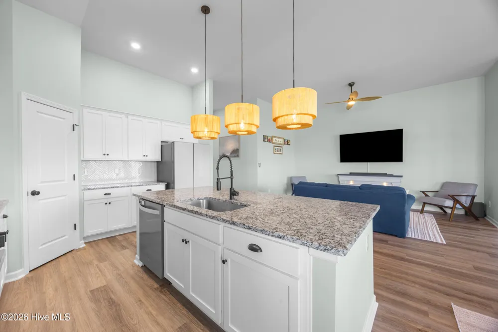 215 Whalebone Avenue Wilmington, NC 28411