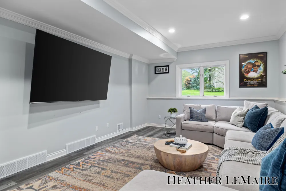 1695 Flowers Mill Drive NE Grand Rapids, MI 49525
