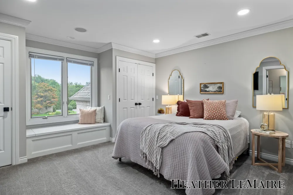 1695 Flowers Mill Drive NE Grand Rapids, MI 49525