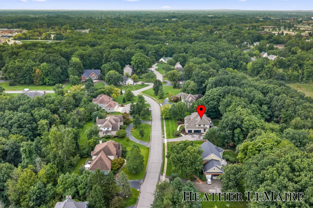 1695 Flowers Mill Drive NE Grand Rapids, MI 49525