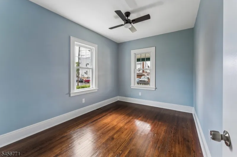 510 Harrison Pl Linden City, NJ 07036