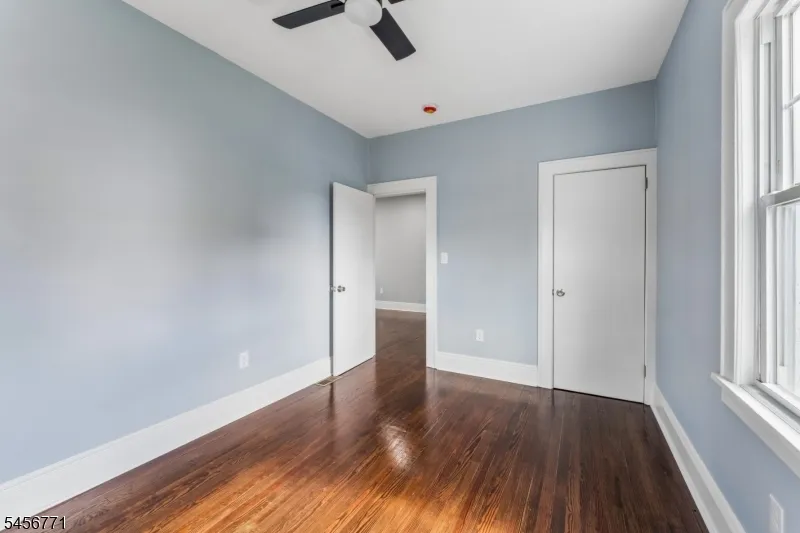 510 Harrison Pl Linden City, NJ 07036