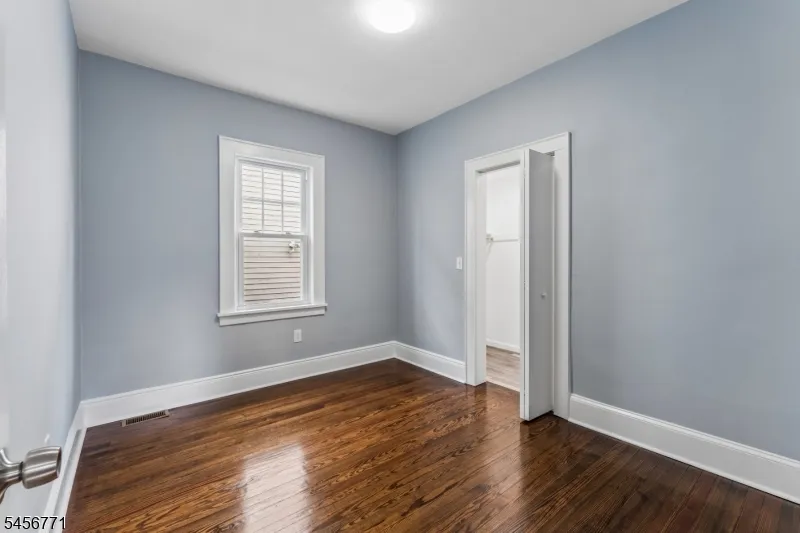 510 Harrison Pl Linden City, NJ 07036