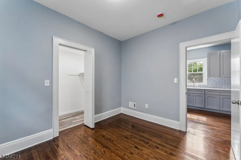 510 Harrison Pl Linden City, NJ 07036