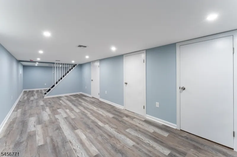 510 Harrison Pl Linden City, NJ 07036